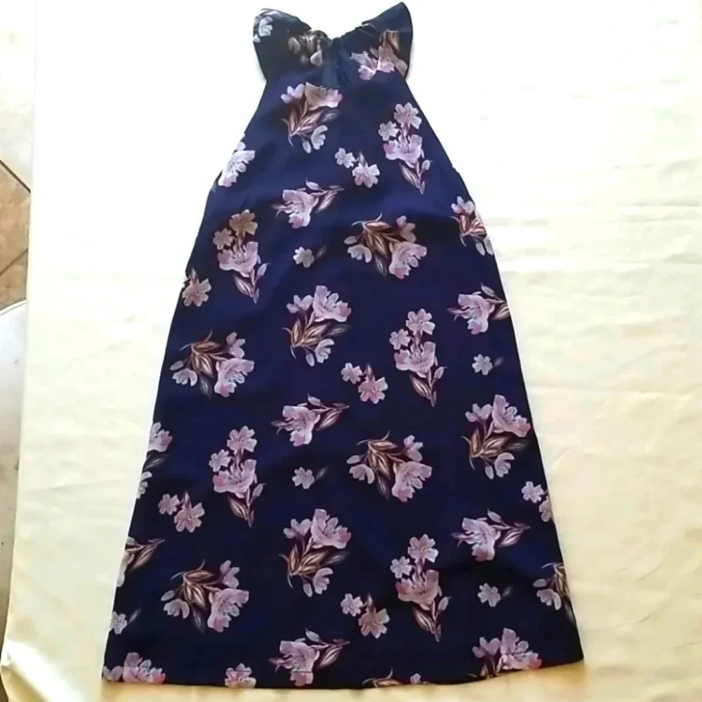 Sugar + Lips Floral razorback Dress - Picture 2 of 6
